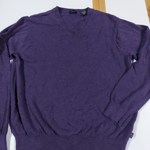 IZOD Purple Pullover VNeck Lightweight Sweater - Picture 8 of 11